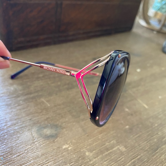 Michael Kors sunglasses - Picture 2 of 2